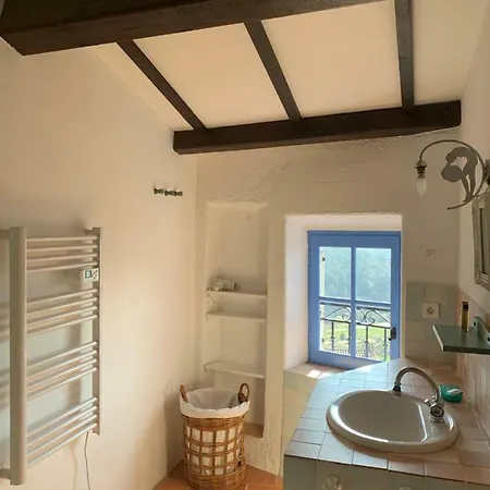 La Maison Bleue * Lagorce (Ardeche)